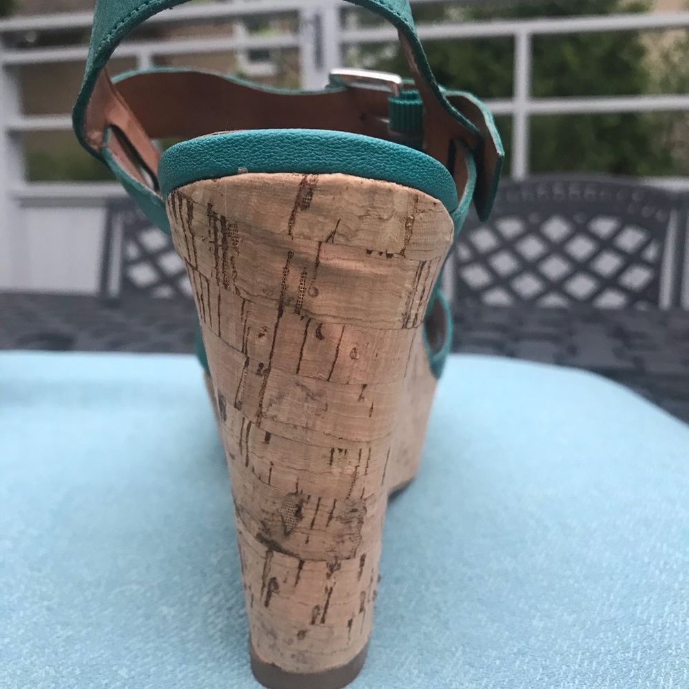 Sandals - Picture 3 of 5